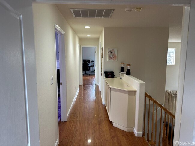 Building Photo - 2055 Redbud Way