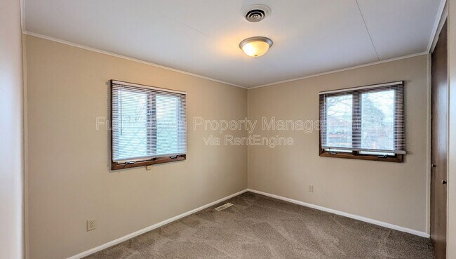 Building Photo - 302 St Jude Ave