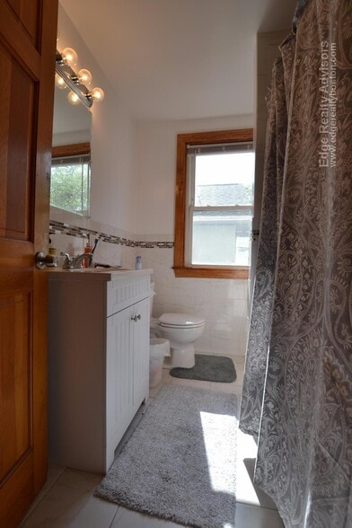 Building Photo - 141 Nottinghill Rd