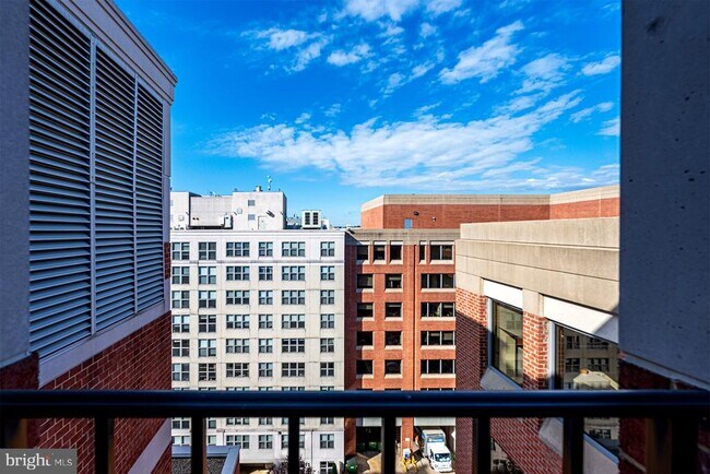 Building Photo - 1230 23rd St NW