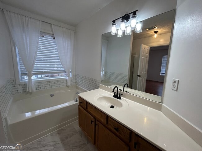 Building Photo - 7065 Wessex Way