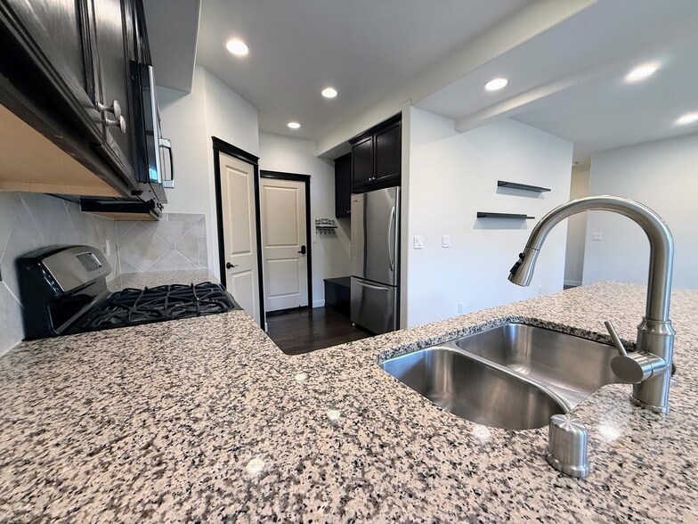 Building Photo - 3415 189th Pl SE