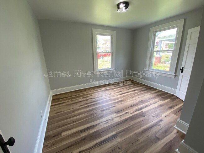 Building Photo - 2020 Rose Ln