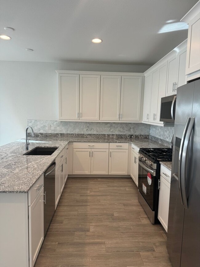 Building Photo - 4 bedroom Nextgen home in Phoenix