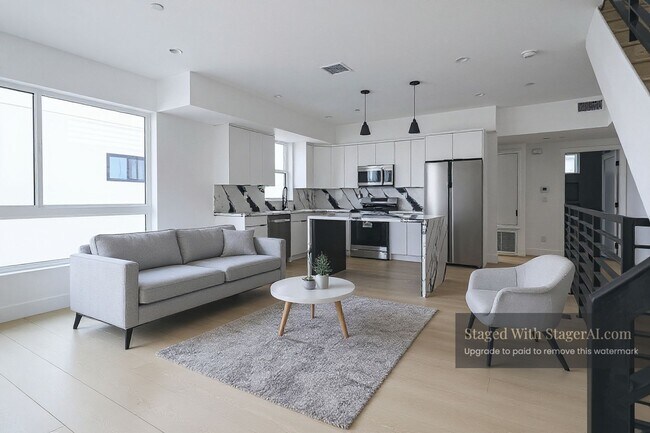 Building Photo - NEW CONSTRUCTION LUXURY 4 BED TOWNHOMES WITH ROOF DECKS