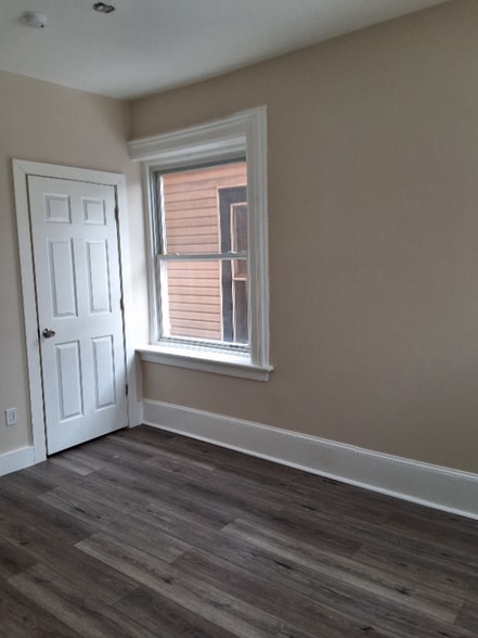 Building Photo - 55 9th Ave