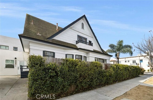 Building Photo - 456 Linden Ave