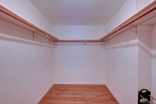 Building Photo - 28 Dutton Pl Way