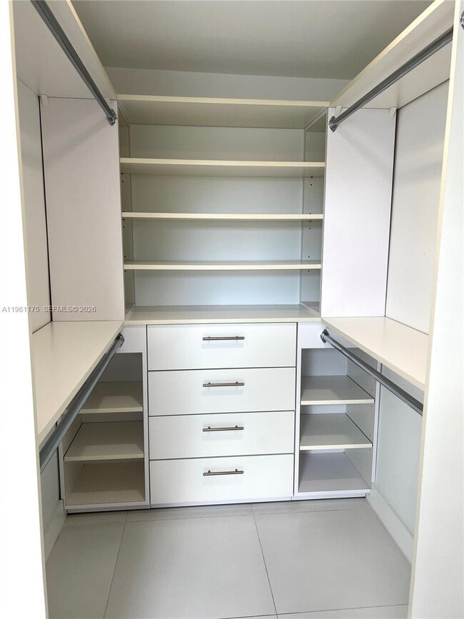 Building Photo - 401 Jefferson Ave