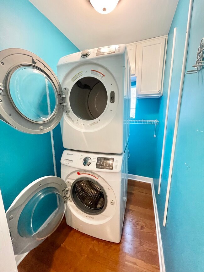 Building Photo - 5755 S Meade Ave