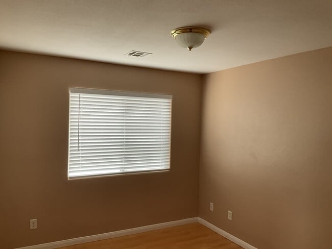 Building Photo - 8510 Sonnet Ct