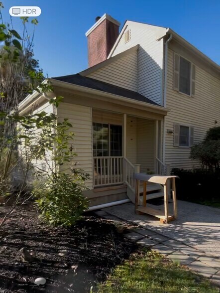 Building Photo - 88 Commonwealth Dr