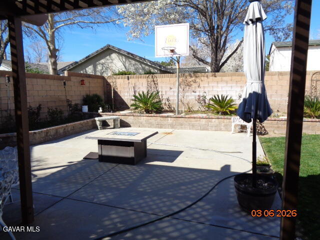 Building Photo - 43043 Flag St