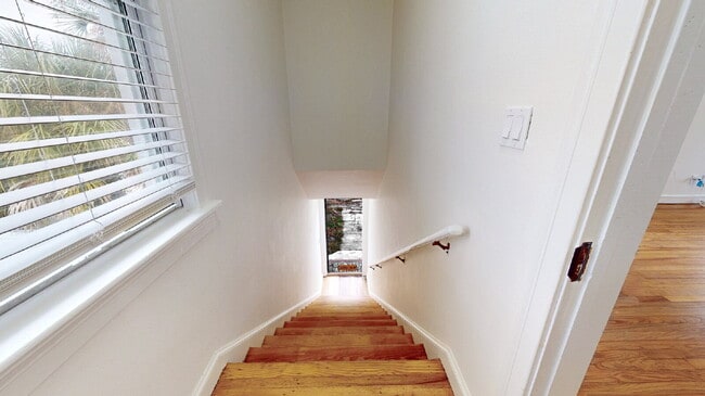 Building Photo - Pristine Neptune Beach Remodel: 2 Blocks to the Sand and Walkable to Everything!
