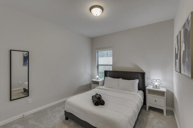 Building Photo - 441 Avenue A