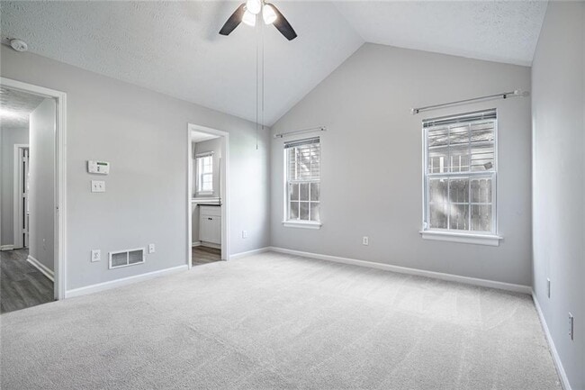 Building Photo - 2493 Barndale Dr