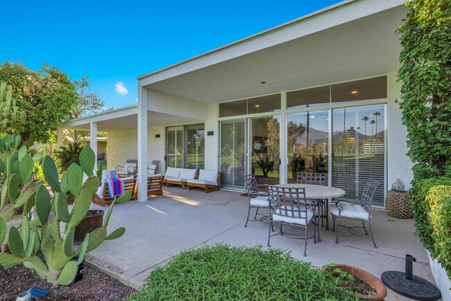 Building Photo - 47760 Eisenhower Dr