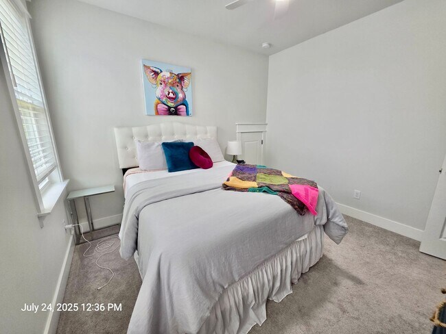 Building Photo - Like new 4 bedroom + loft - Stonoview - Jo...