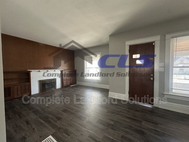 Building Photo - 2206 N 11th St