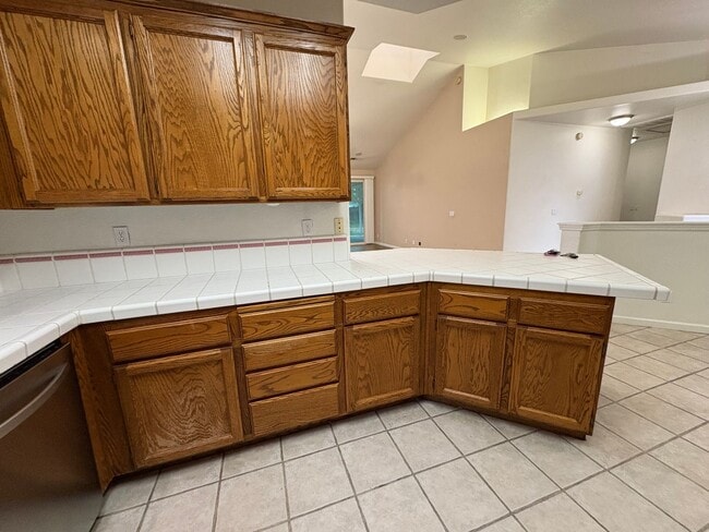 Building Photo - 3 Bedroom Home