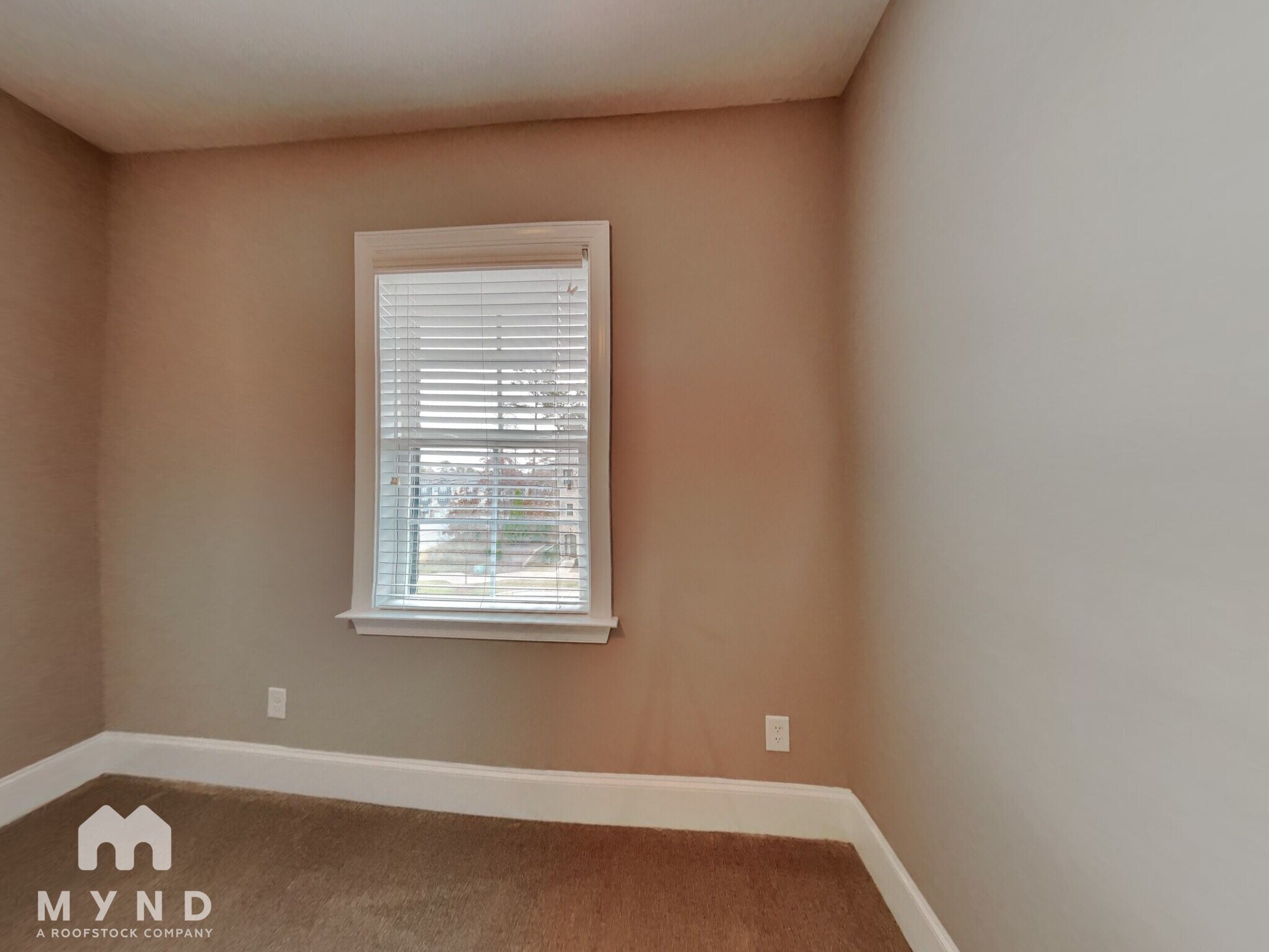 Building Photo - 1607 Bowery Dr