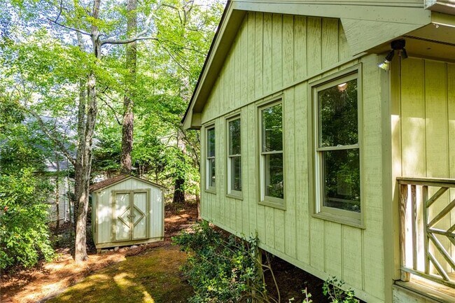 Building Photo - 1499 Stonington Ct