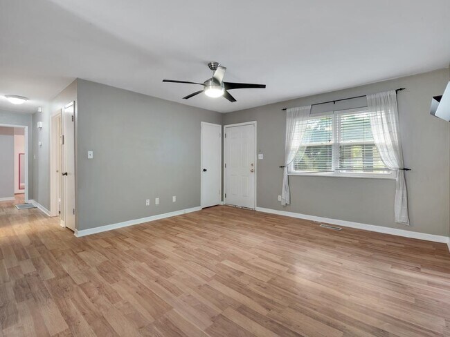 Building Photo - 4117 Wiggington Rd