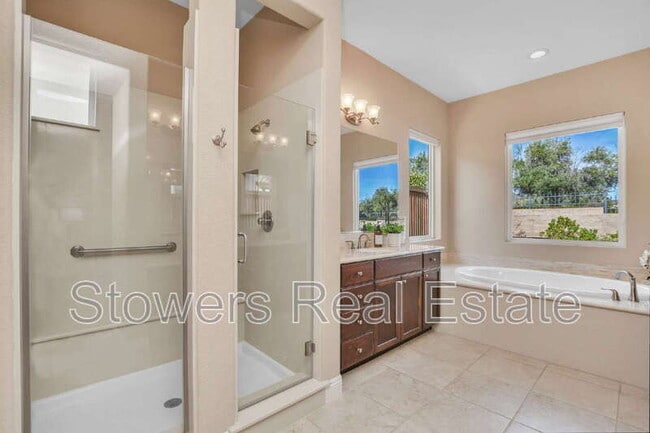 Building Photo - 1587 California Trail