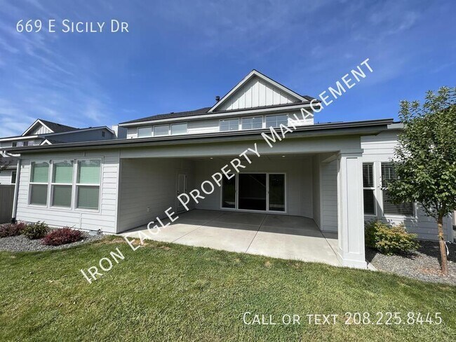 Building Photo - 669 E Sicily Dr