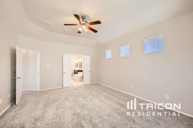 Building Photo - 3812 Calloway Dr