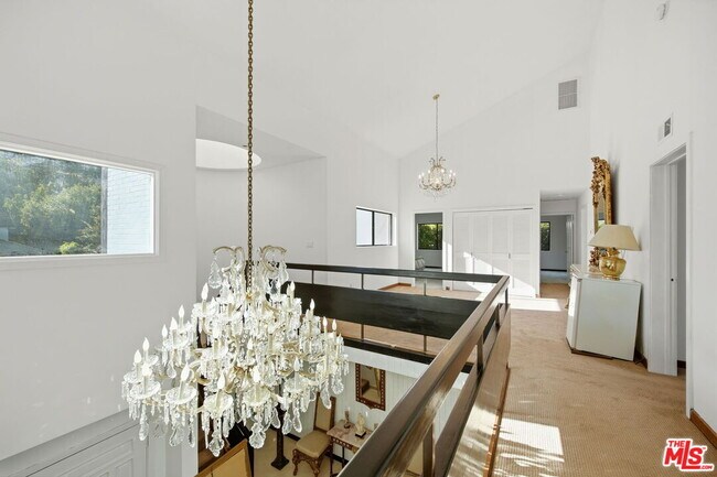 Building Photo - 2846 Royston Pl