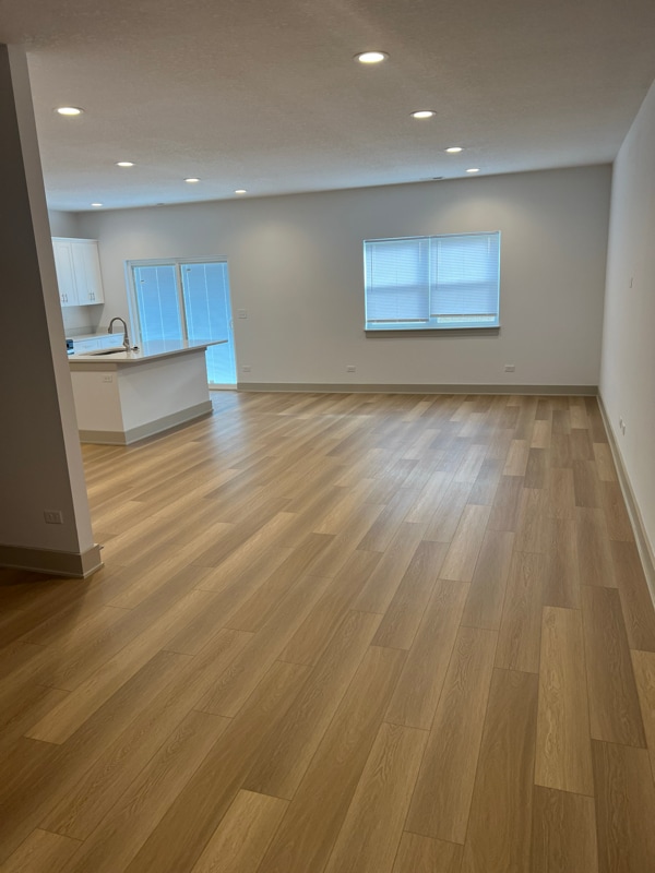 Building Photo - 430 Stewart Ct