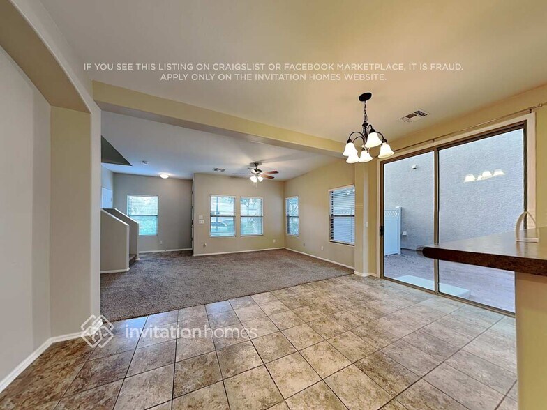 Building Photo - 941 S Deerfield Ln