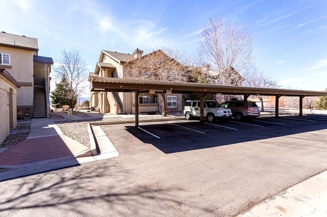 Building Photo - Beautiful upper-level condo in gated community!!!