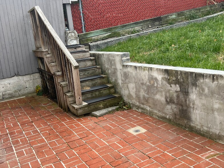 Building Photo - 23 Baltimore St