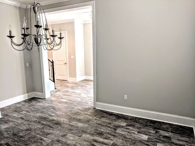 Building Photo - An amazing Townhouse for people who like big open space down Bedroom 4 Bathroom 3.5