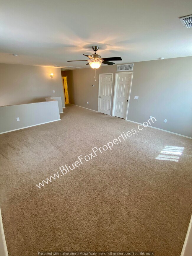 Building Photo - 9009 W Rolling Springs Dr