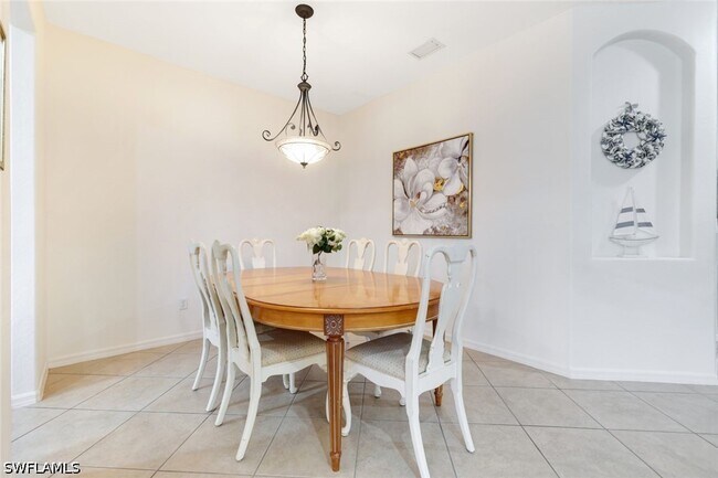 Building Photo - 12867 Carrington Cir