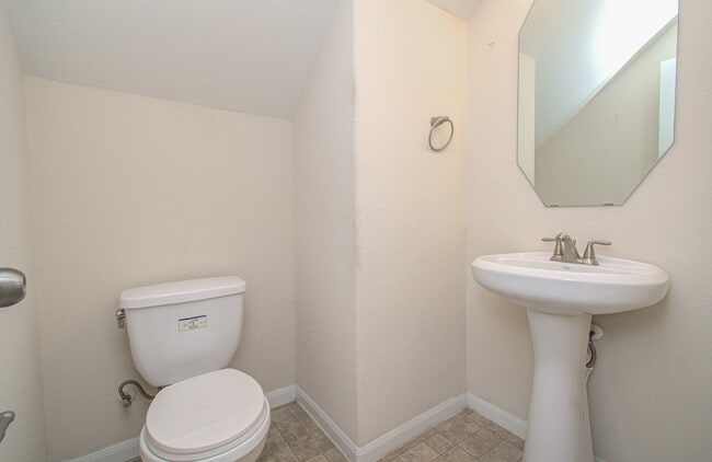 Building Photo - 14839 Swansea Harbor Lane