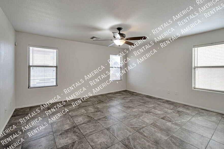 Building Photo - 757 E Cowboy Cove Trail