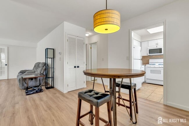 Building Photo - 603 Jacob Ct