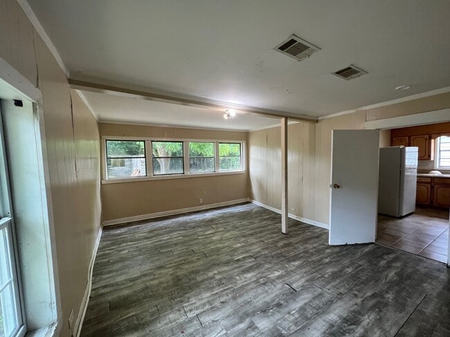 Building Photo - 3 bedroom 1 bathroom home in West Tuscaloosa