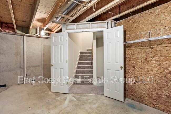 Building Photo - 9114 Ridgefield Ln