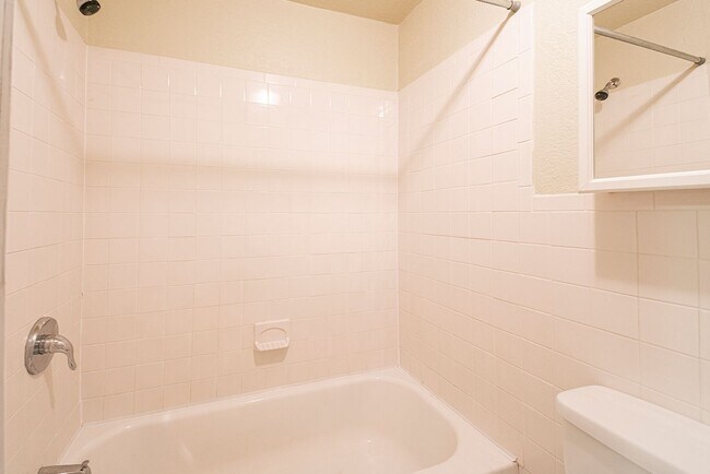 Building Photo - 1635 Passyunk Ave