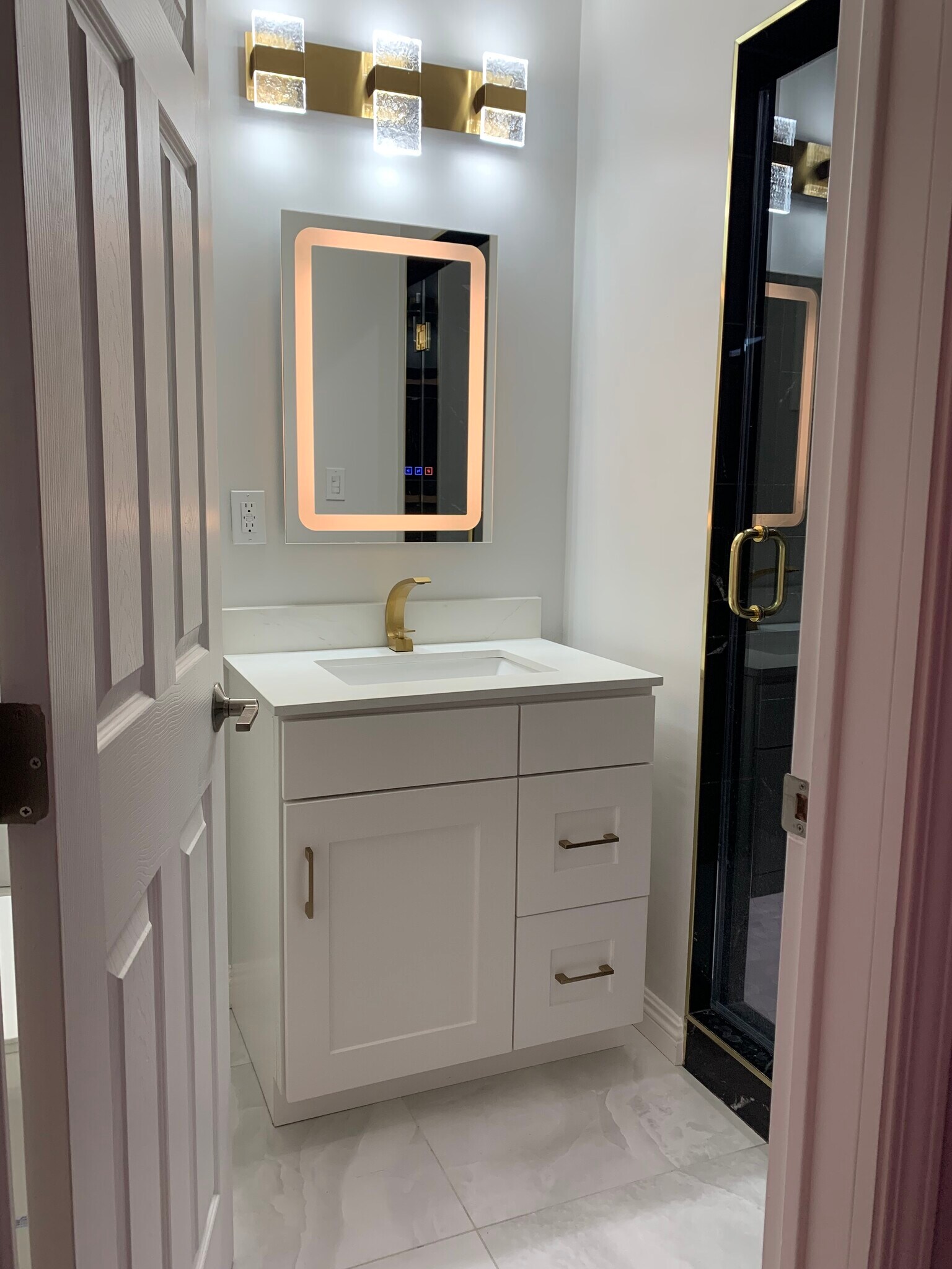 Building Photo - 18919 Liggett St