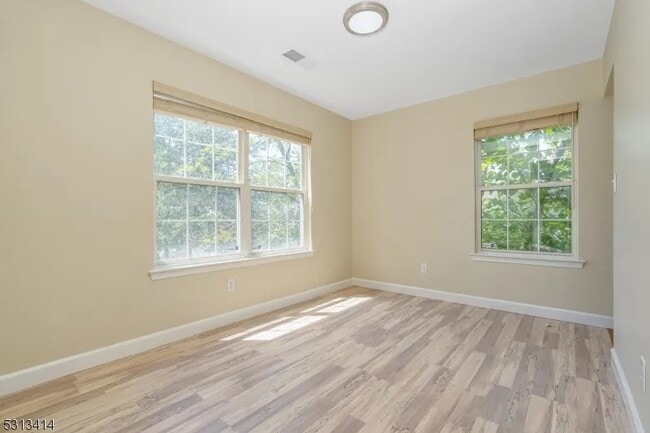 Building Photo - 121 Williamson Ct