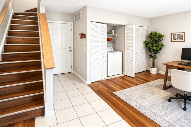 Building Photo - 2331 N Lister Ave