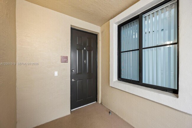 Building Photo - 2900 NW 125th Ave