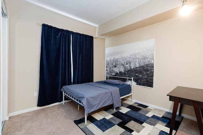 Building Photo - Partially Furnished Condo | Gourmet Kitchen, Pool & Fitness Center | 6-Month Lease Available