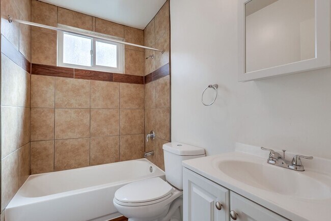 Interior Photo - 6205 8th Ave